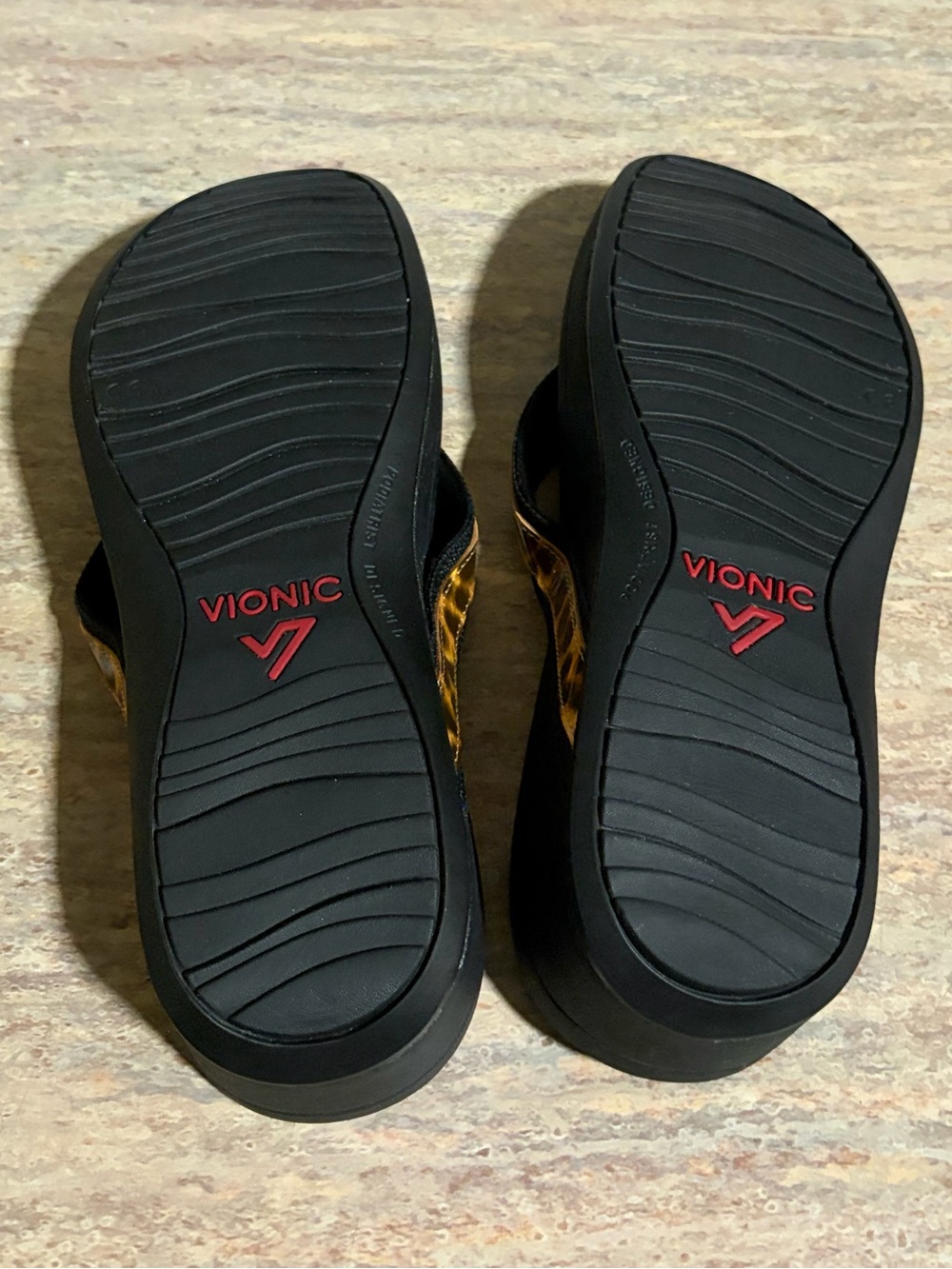 Vionic Animal Print Straps Sandals with Black Sole - Picture 11 of 12
